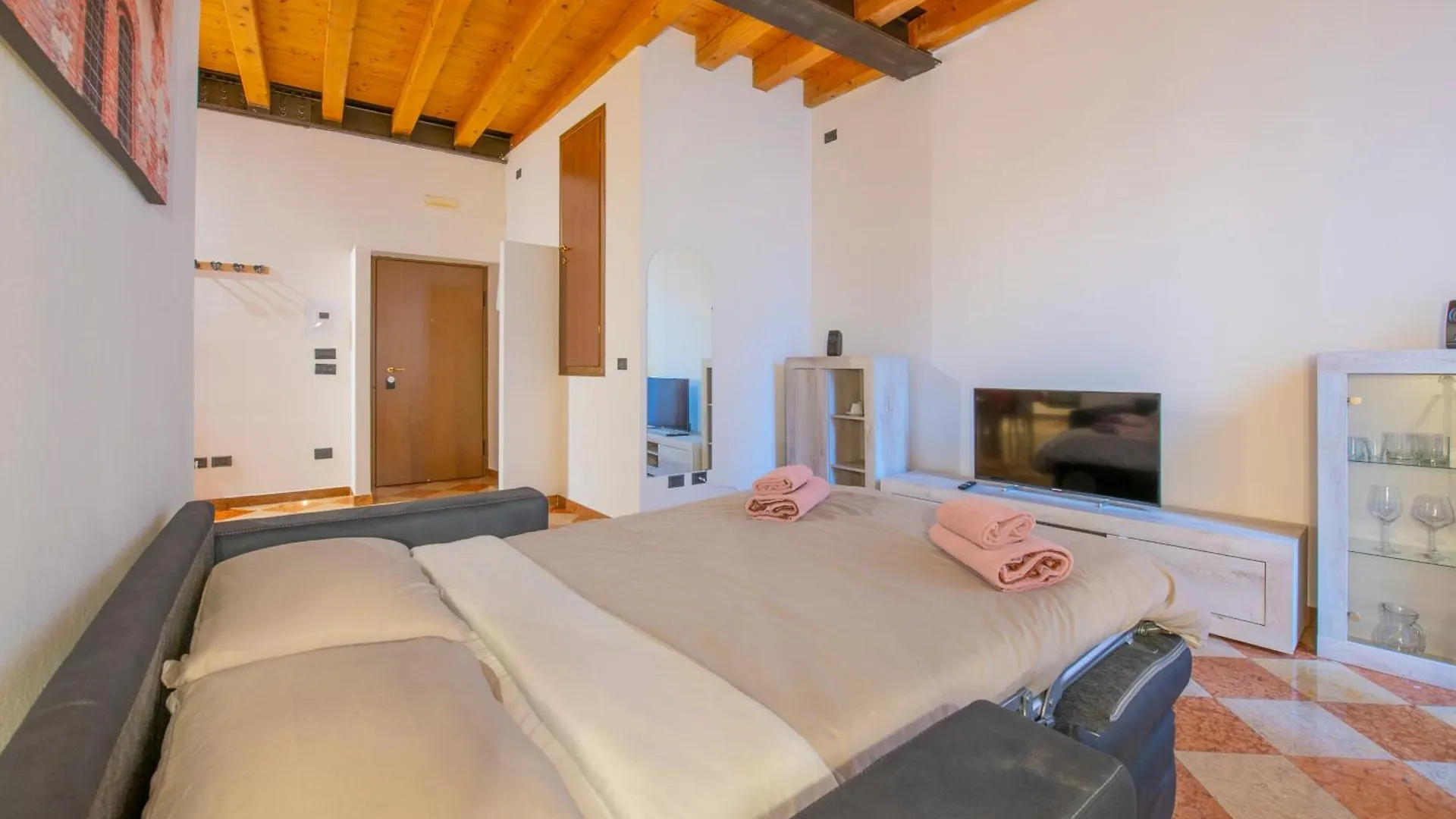Arena Suite Mazzini Βερόνα