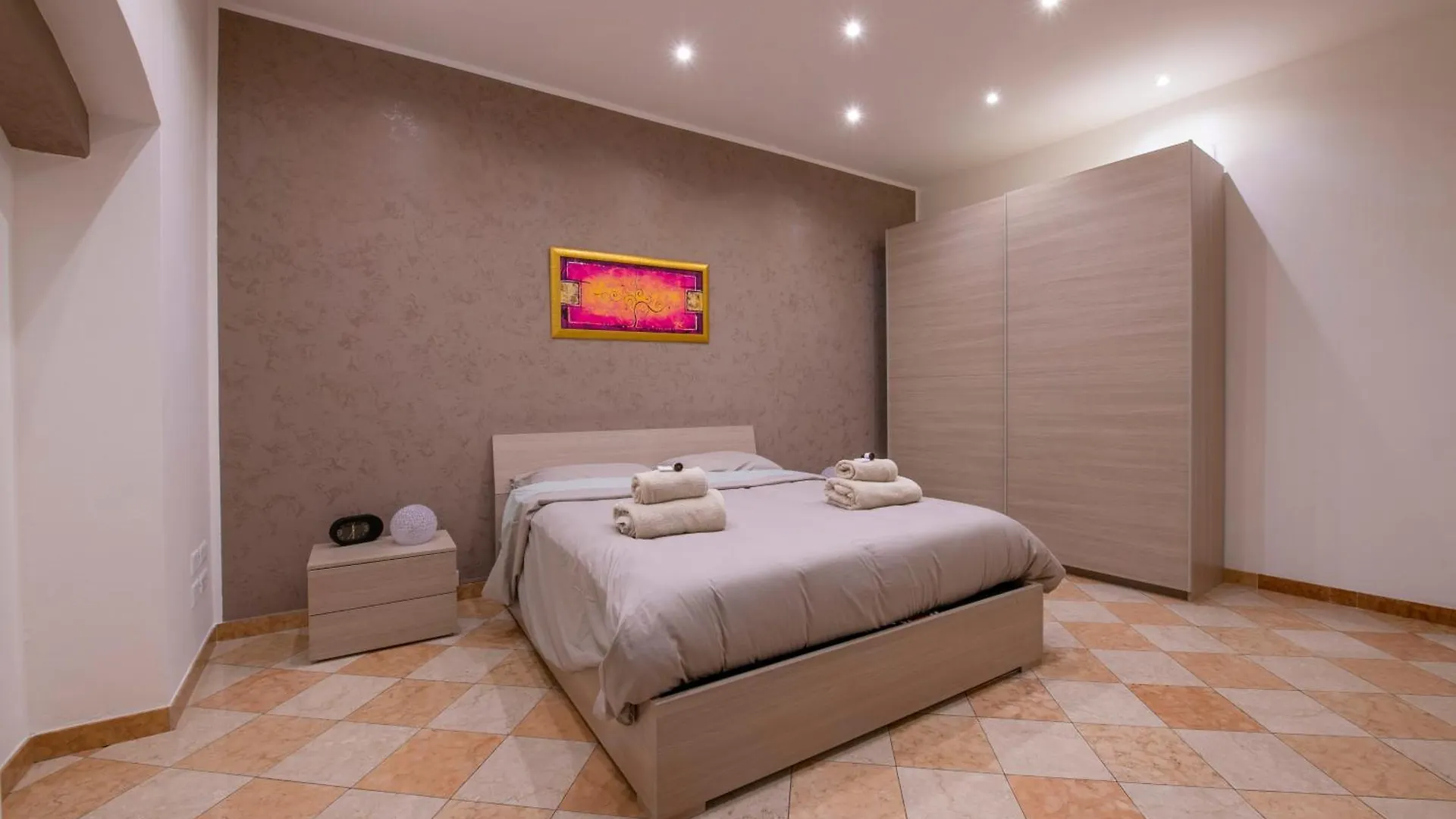 Arena Suite Mazzini Βερόνα 0*,  Ιταλία